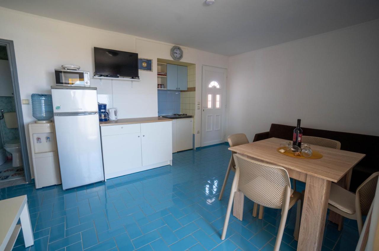 Apartments Pavic Vir Extérieur photo