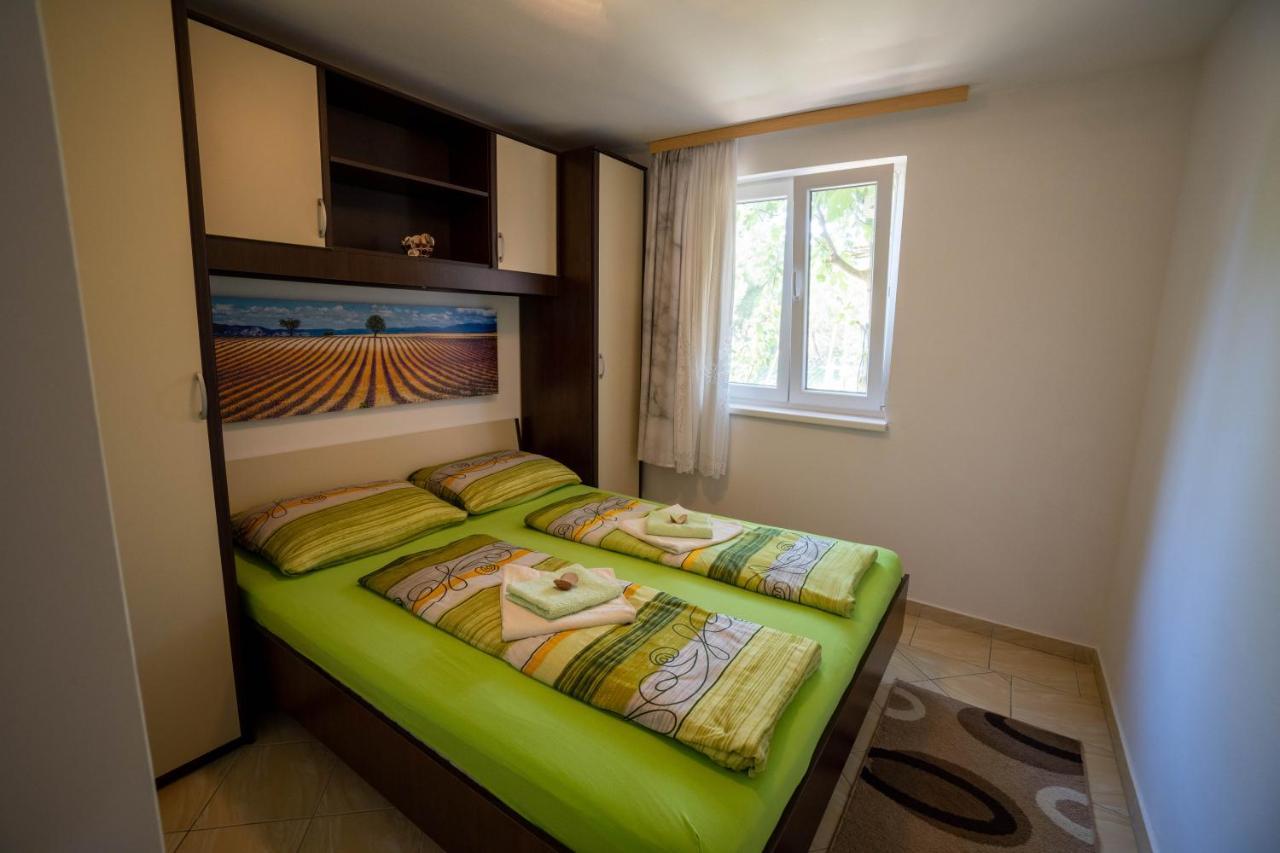 Apartments Pavic Vir Extérieur photo